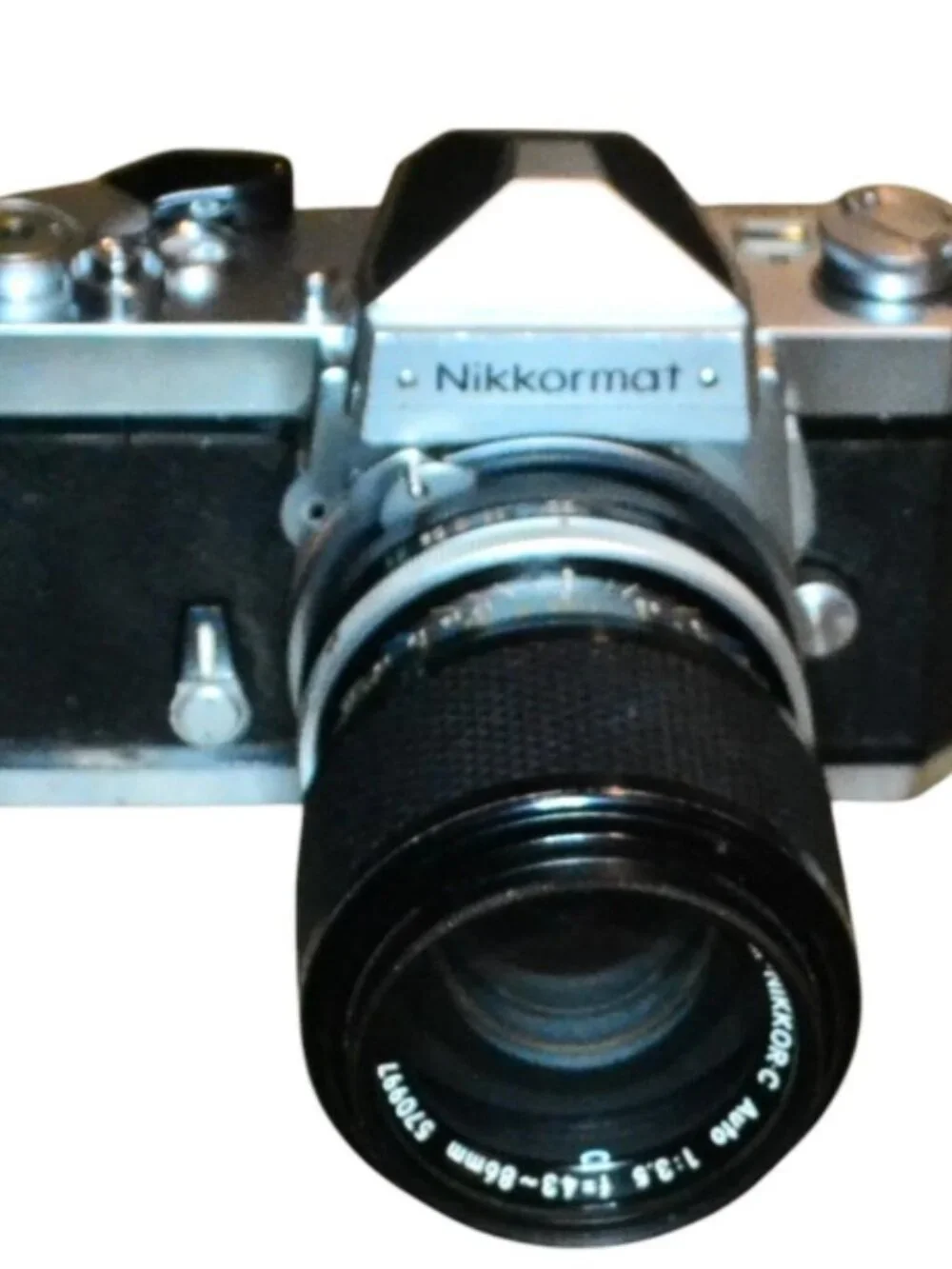 Vintage Nikkormat N 35mm SLR Camera with Nikkor 43-86mm Zoom Lens & Case